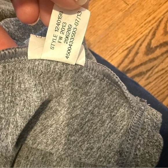 Under Armour ColdGear Gray 1/4 Zip Pullover Semi-Fitted Athletic Top | MD/M - Picture 6 of 6